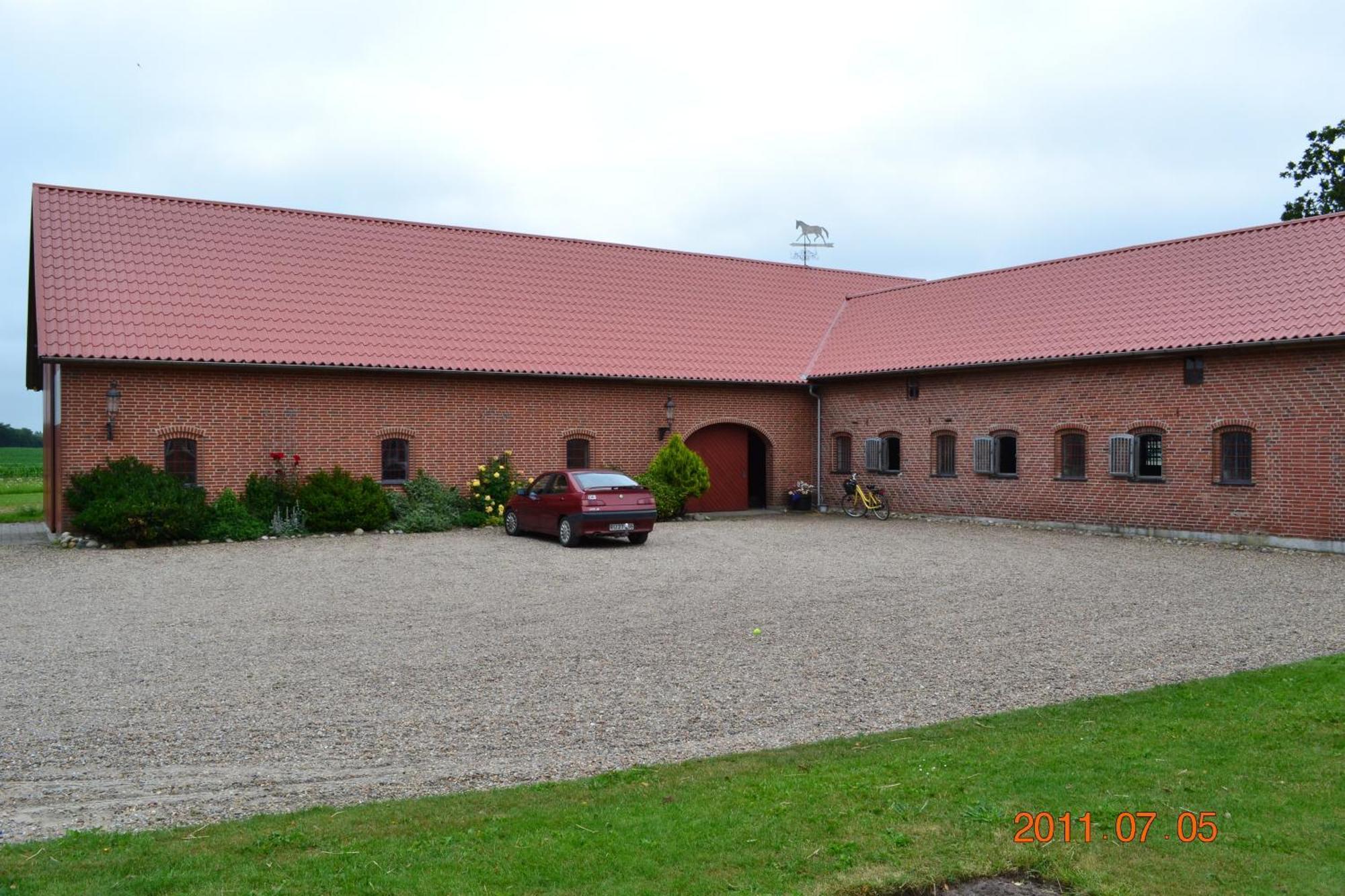 Bed & Breakfast Tistrup Exterior photo