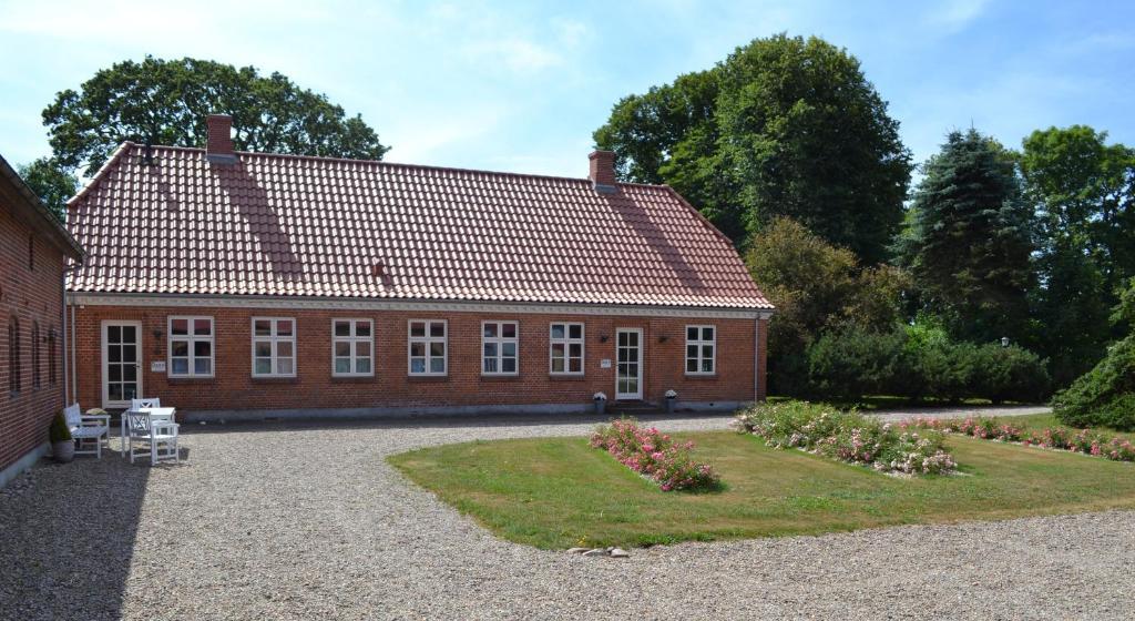 Bed & Breakfast Tistrup Exterior photo